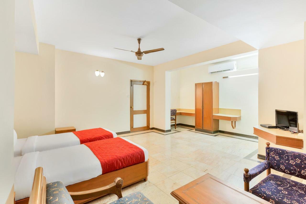 Oyo 10534 Hotel Kanishka Bangalore Exterior photo